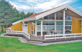 2 Bedroom Pet Friendly Home In Grenaa, Grenå